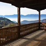Little Bird Residency - Luxury In Leshten