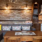 ヴィラ Little Bird Residency - Luxury In *