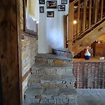 Little Bird Residency - Luxury In Leshten