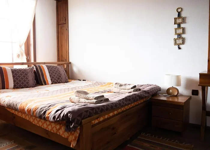 Little Bird Residency - Luxury In Vila Lešten