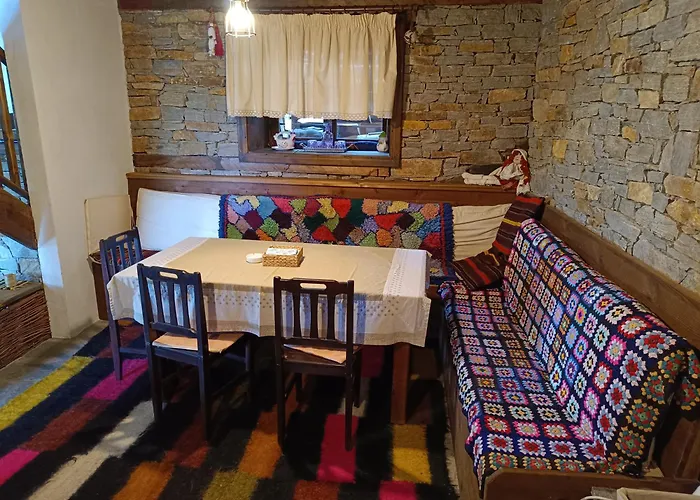 Little Bird Residency - Luxury In Vila